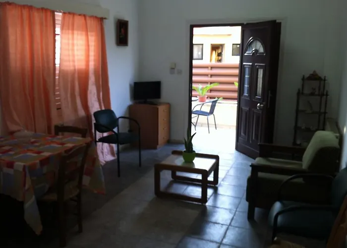 Valentinos House בית נופש *