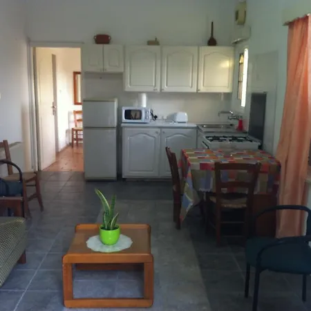 Сasa de vacaciones Valentinos House *